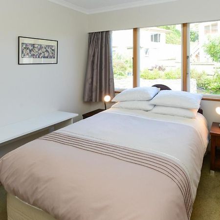 Breakwater Cottage - Napier Holiday Home Экстерьер фото